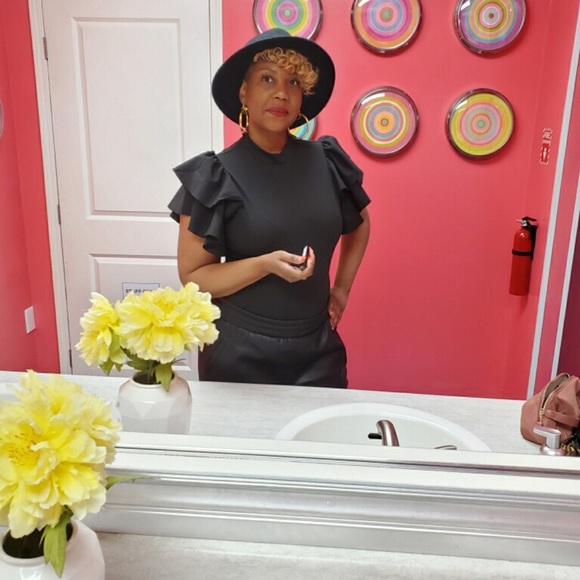 Meet your Posher, Deshunda - Picture 9 of 12